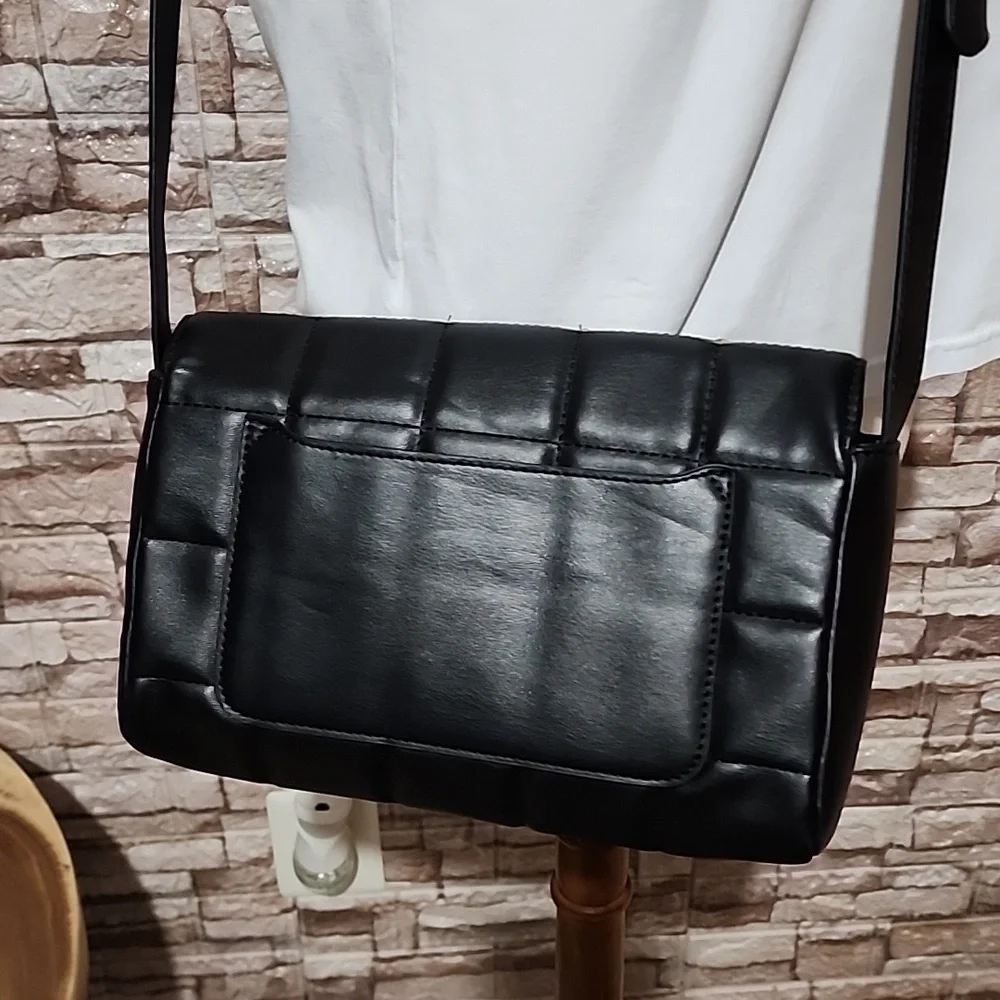 Ellen Tracy Black Quilted Crossbody Bag